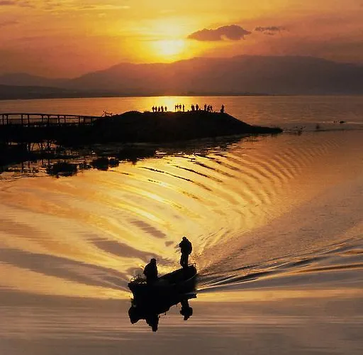 Ali Bilir מלון 3*